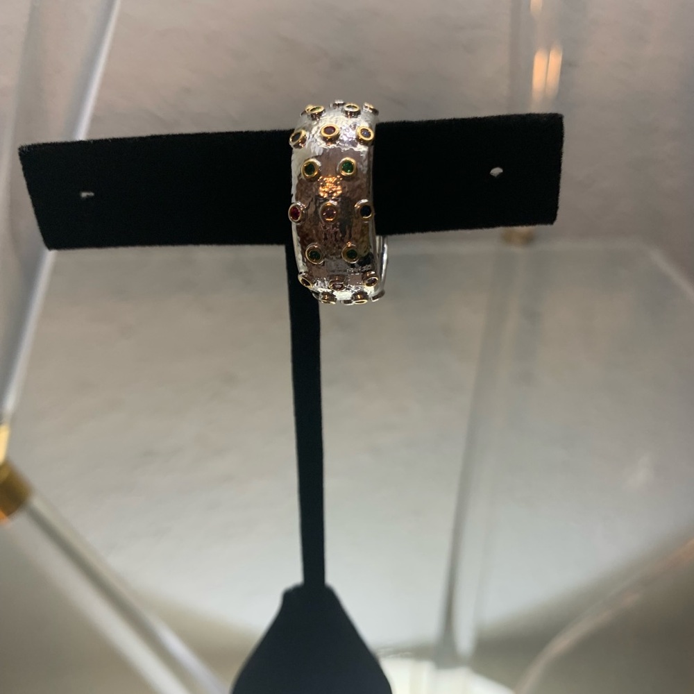 Elegant Silver and Gold Studded Ring - Picture 6 of 6